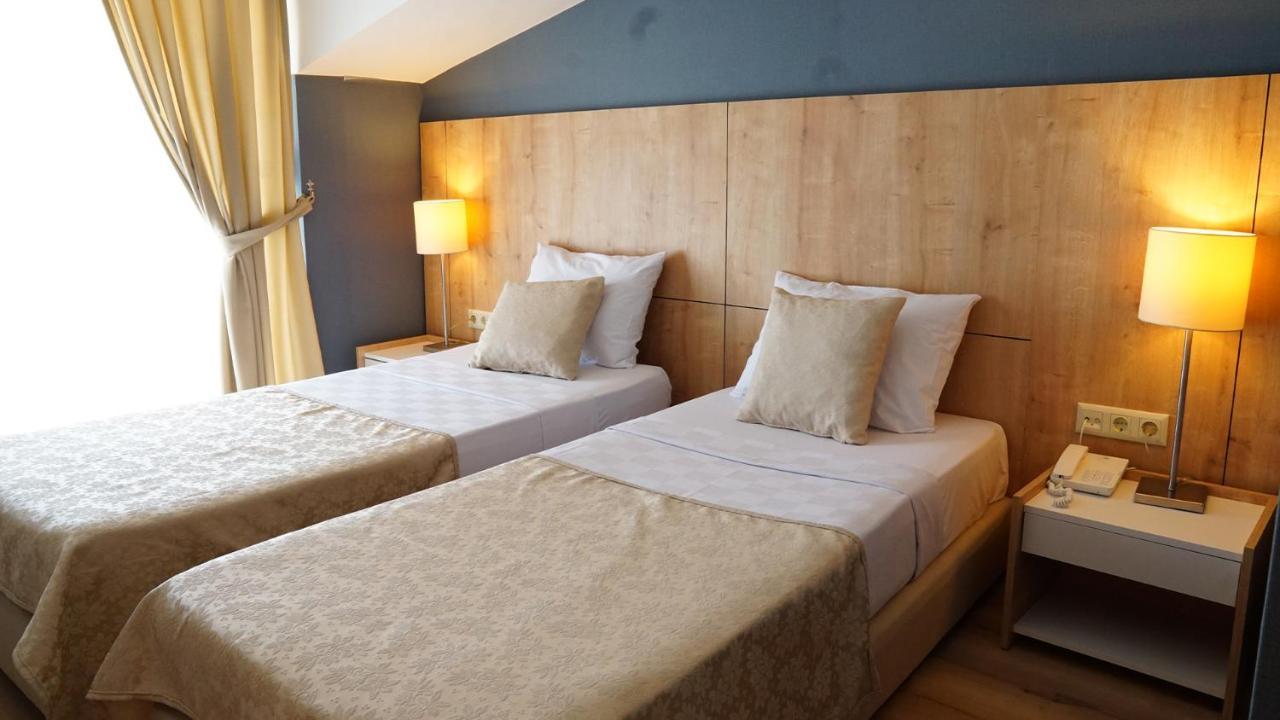 Hotel Felizya Кемер Екстериор снимка