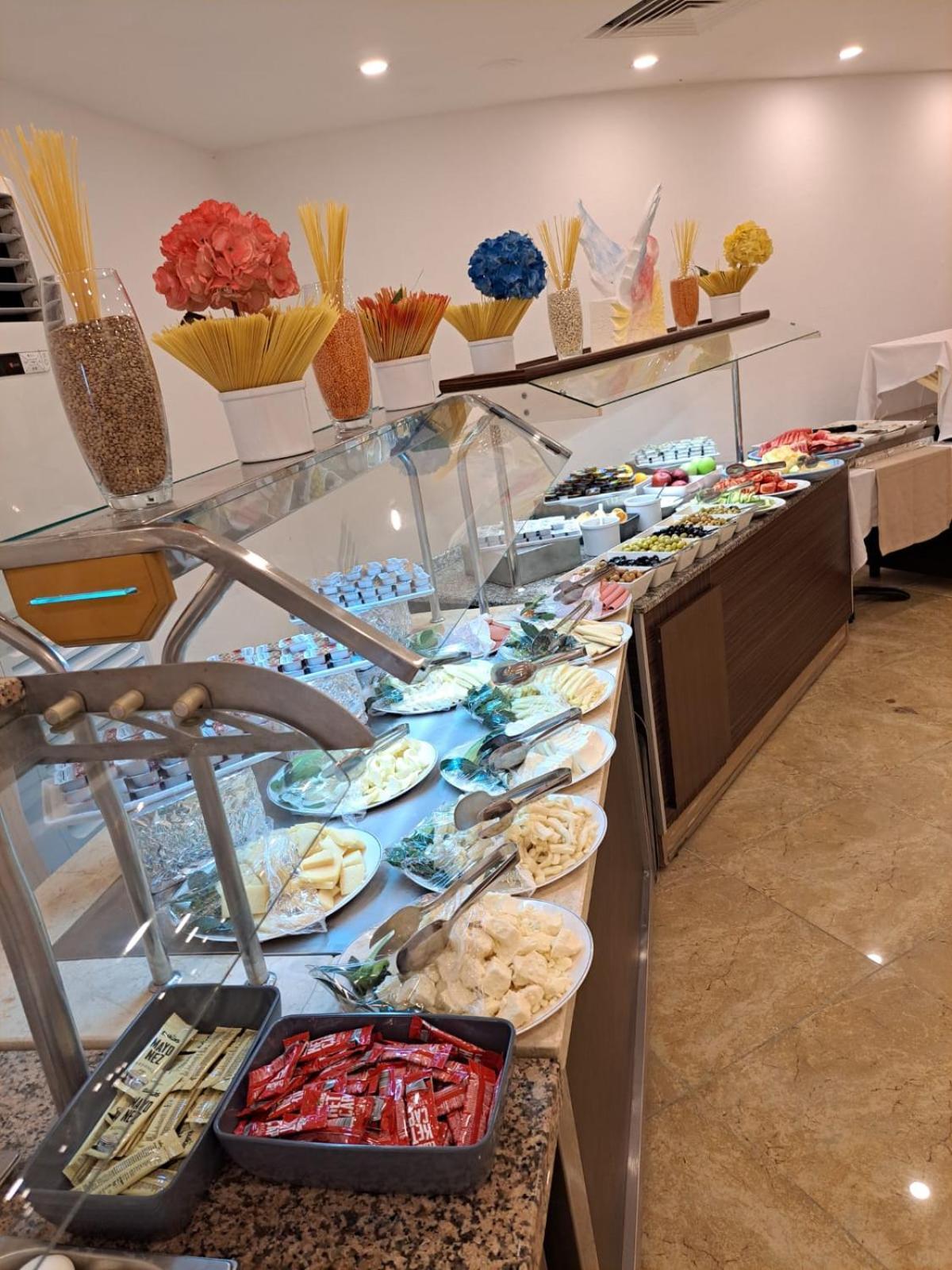 Hotel Felizya Кемер Екстериор снимка